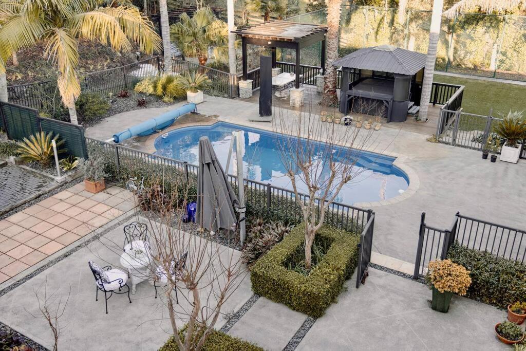 Modern Lifestyle Retreat With Stunning City View Оукланд Екстериор снимка